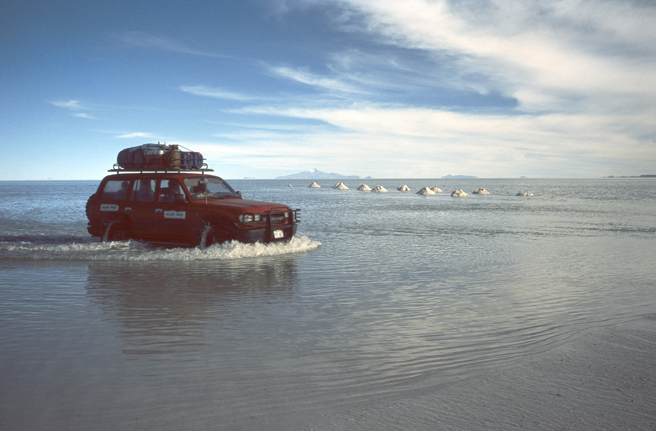 chi_4_34 sortie_salar.jpg - Uyuni salar d'Uyuni on quitte enfin l'eau salée pour rejoindre la ville d'Uyuni